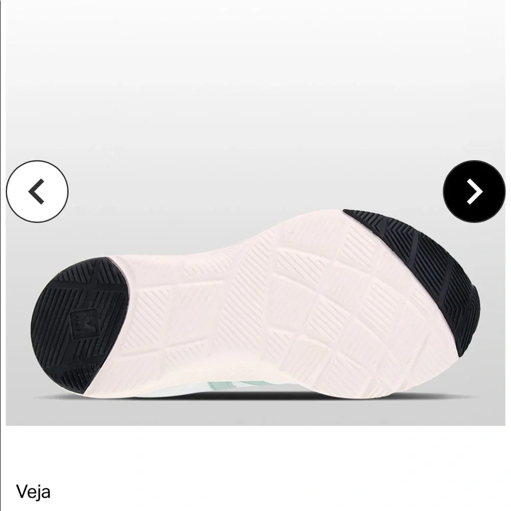 NEW IN BOX Veja Impala Engineered Mesh in Eggshell Matcha - Picture 7 of 15